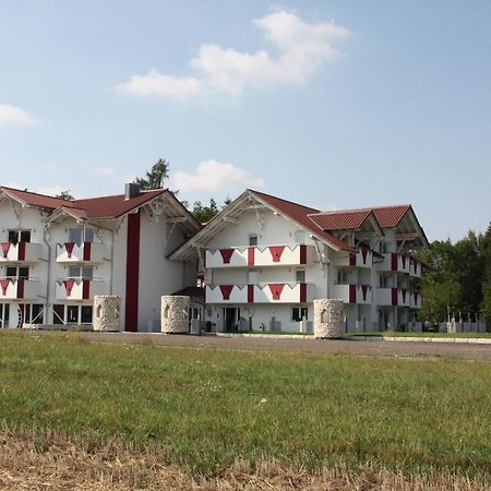 Zum Kreuzritter Aparthotel Wuestenrot Екстериор снимка