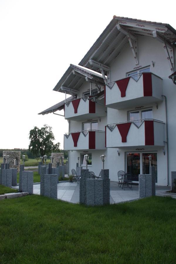 Zum Kreuzritter Aparthotel Wuestenrot Екстериор снимка