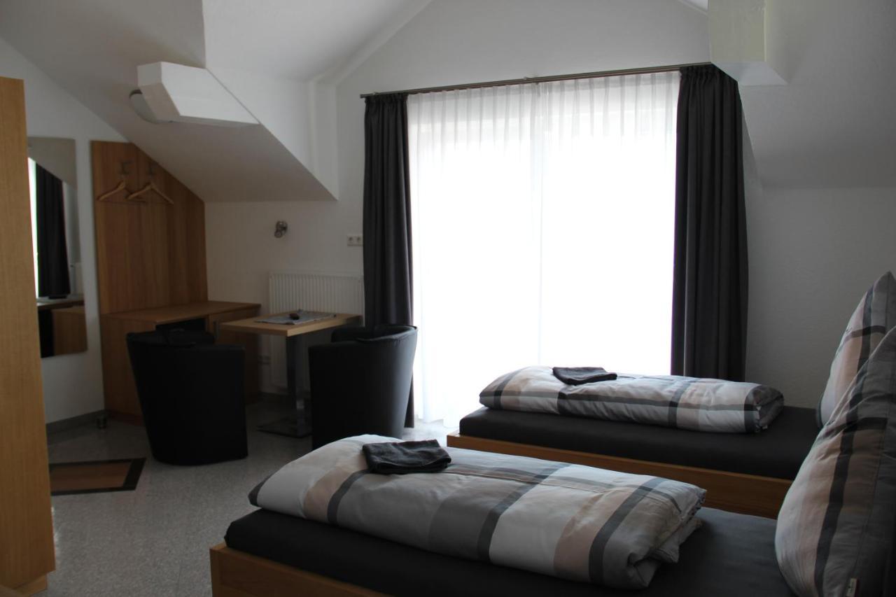 Zum Kreuzritter Aparthotel Wuestenrot Екстериор снимка