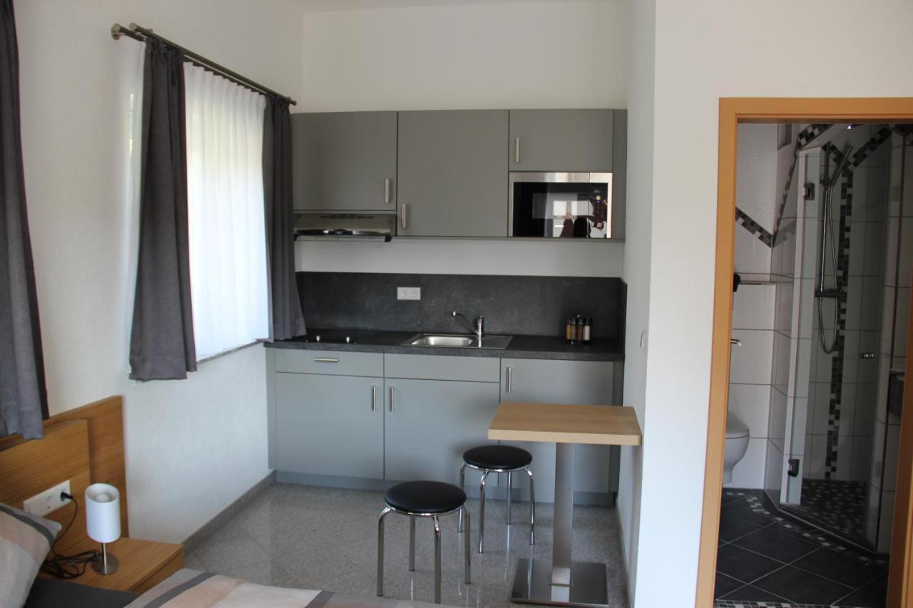 Zum Kreuzritter Aparthotel Wuestenrot Екстериор снимка