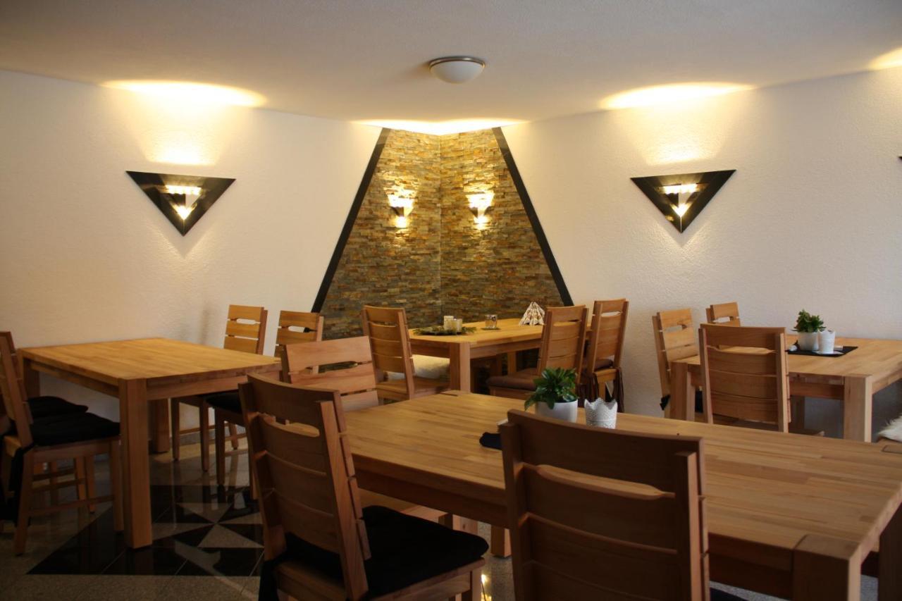 Zum Kreuzritter Aparthotel Wuestenrot Екстериор снимка